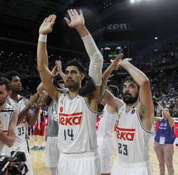 Rueda de prensa tras el tercer partido del playoff final