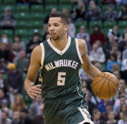 Bulls y Bucks negocian por Michael Carter-Williams