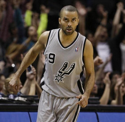 Tony Parker tiene cuerda para rato