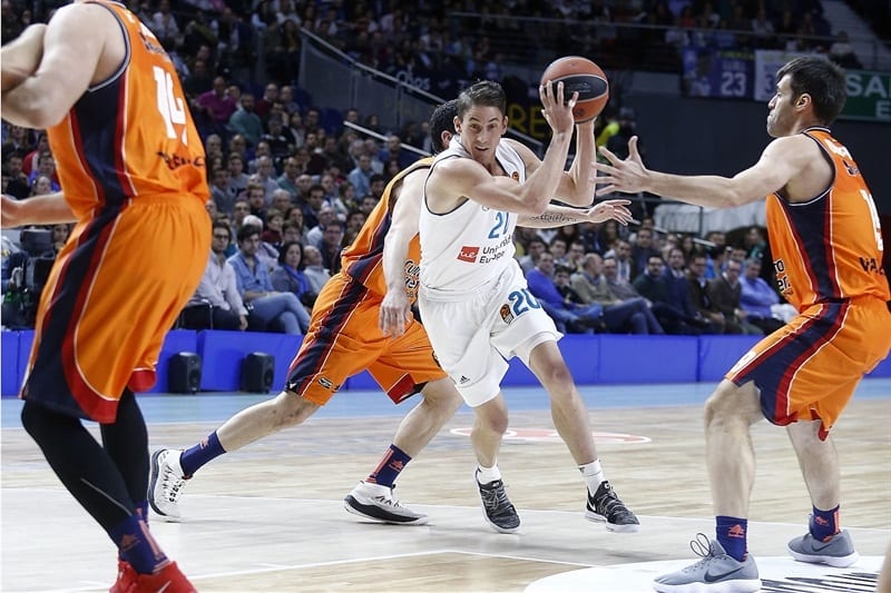 Un Madrid enorme no da opción al Valencia Basket (91-72)