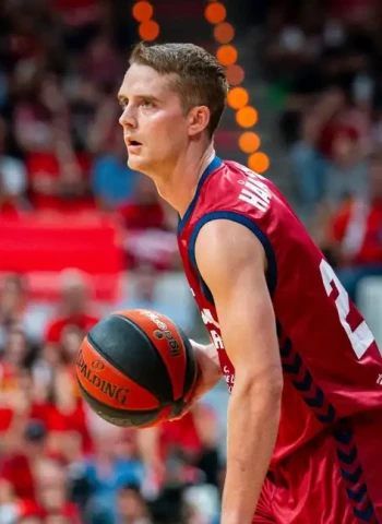 Ludde Hakanson deja Murcia y firmará un 1+1 con el Joventut Badalona
