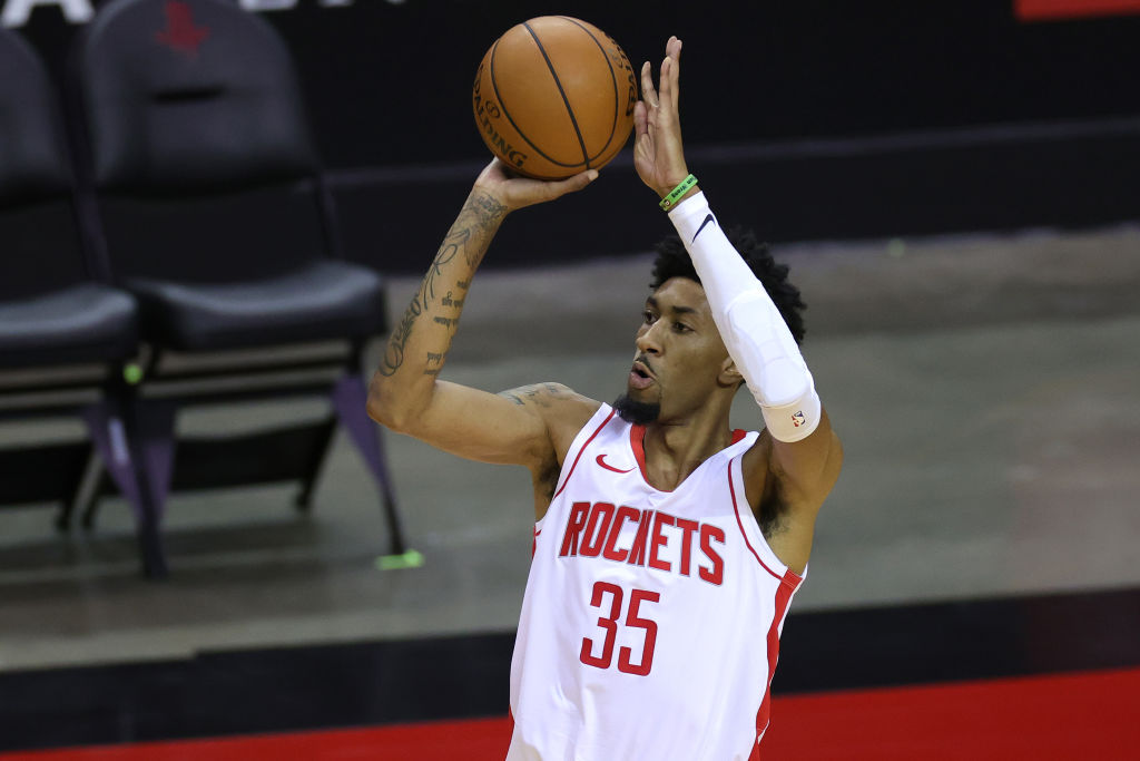 Los Miami Heat negocian con los Houston Rockets por Christian Wood