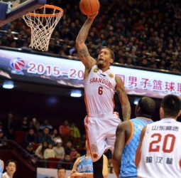 Michael Beasley, tras salirse en China, apunta a los Houston Rockets