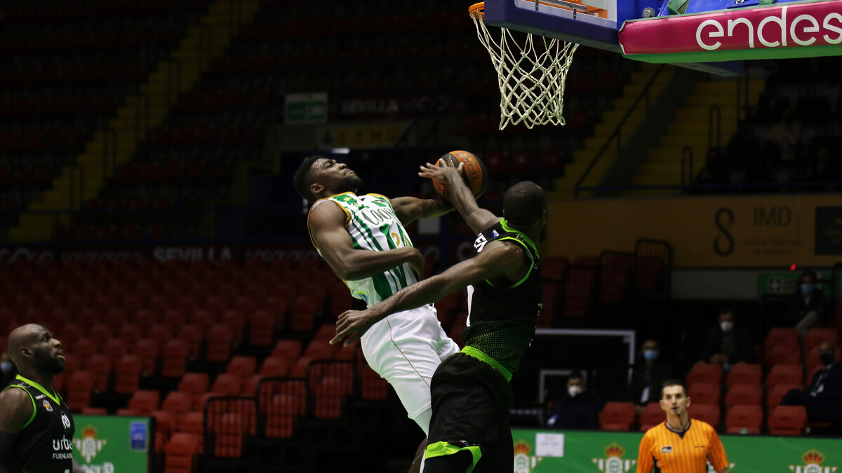 Victoria del Coosur Real Betis ante el Urbas Fuenlabrada por (86-79)