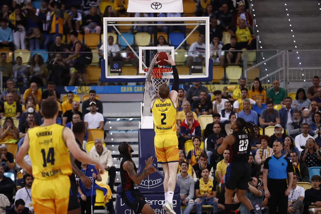 El Gran Canaria abusa del París (104-74)
