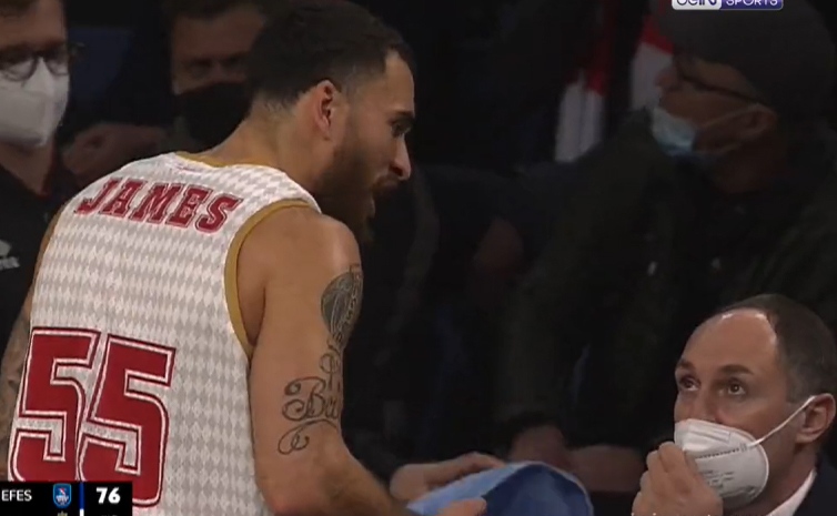 Mike James, llueve sobre mojado