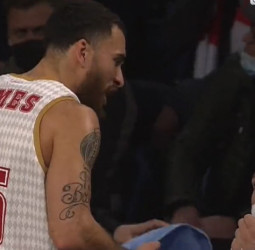 Mike James, llueve sobre mojado