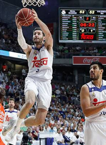 El Real Madrid arranca la final con victoria (87-81)