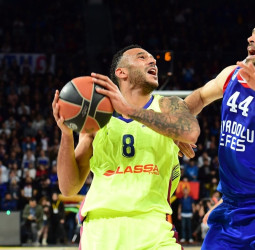El Barcelona empata la serie [1-1] tras su victoria en el Sinam Erden (72-74)