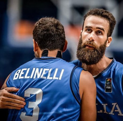 Italia mantiene el nivel ante Ucrania (66-78)