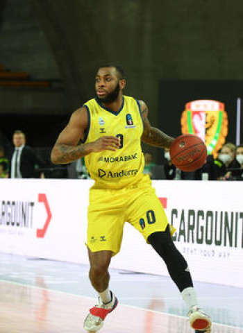 El MoraBanc gana en Wroclaw y espera rival (91-95)