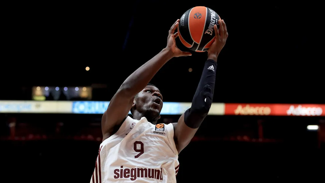 Partizan anuncia la llegada de Isaac Bonga