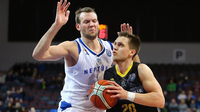Iberostar Tenerife 'asalta' el fortín del Neptunas Klaipeda y pasa a octavos como primero de grupo