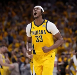 Los Pacers superan a unos diezmados pero correosos Knicks, 111-106 [2-1]