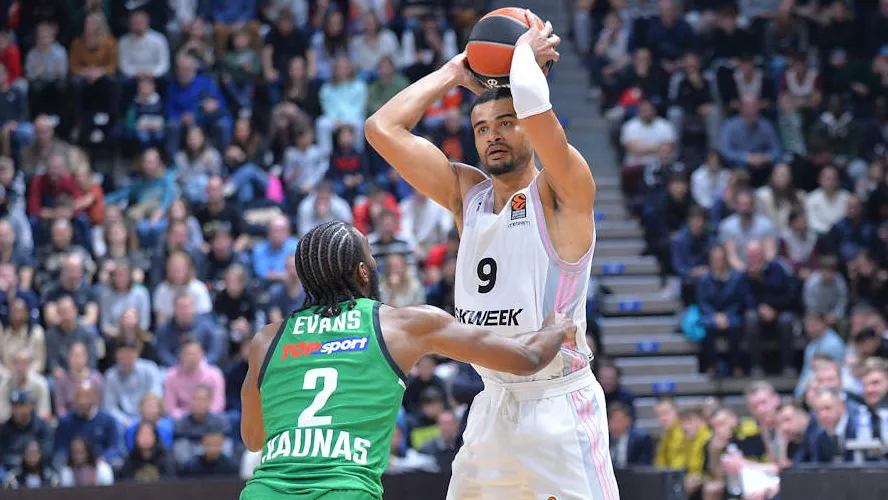 El ASVEL logra su primera victoria como local de la temporada, 93-79