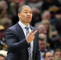 Tyronn Lue entrenará a los Angeles Clippers