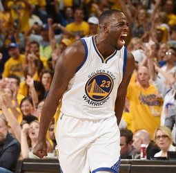 Los Warriors destrozan (110-77)