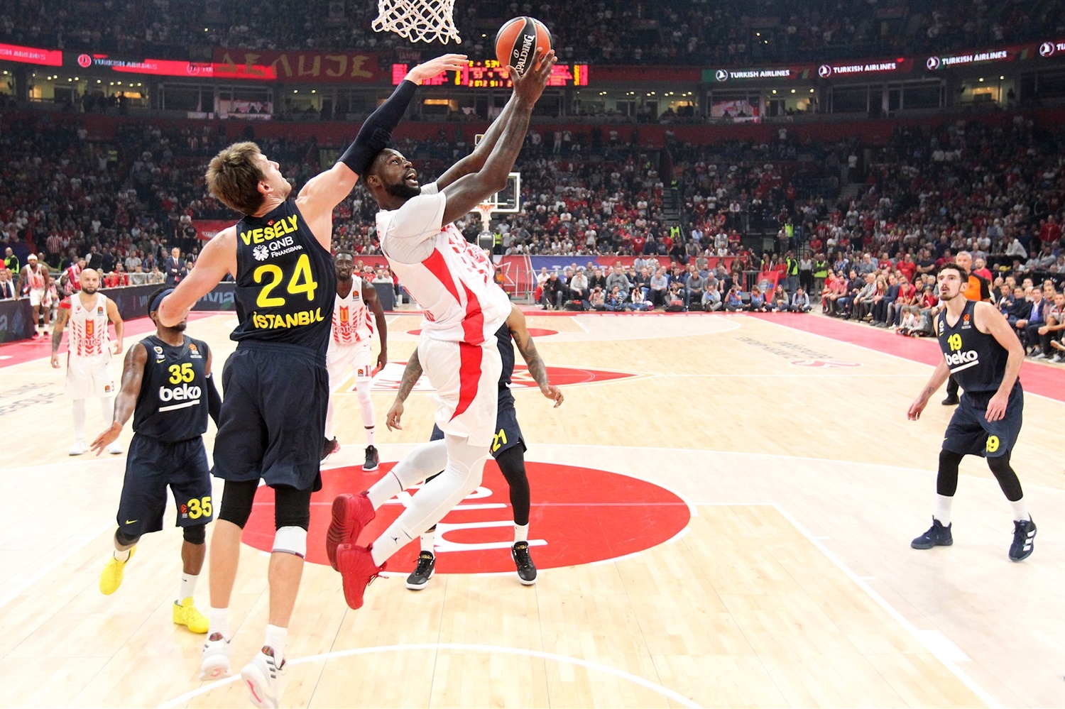 Previa EuroLeague Jornada 27: Fenerbahce vs Estrella Roja