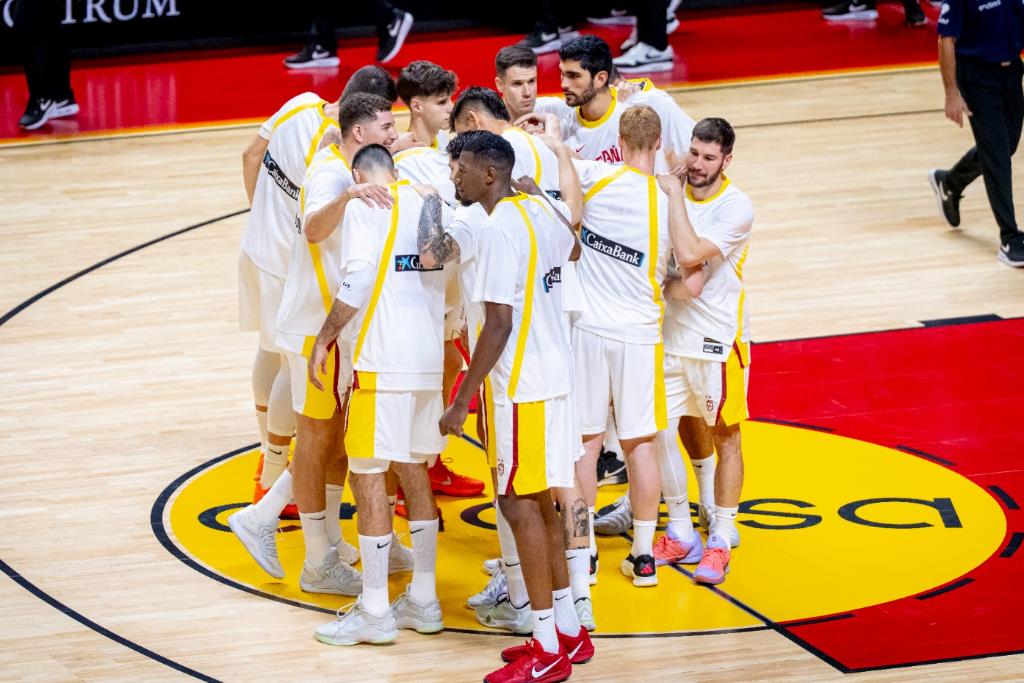 España no puede con Portugal, 74-76