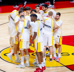 España no puede con Portugal, 74-76