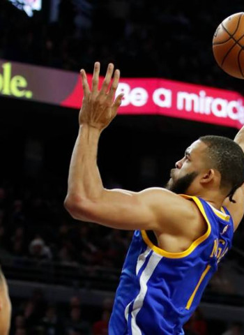 Los Warriors podrían buscar un traspaso por JaVale McGee
