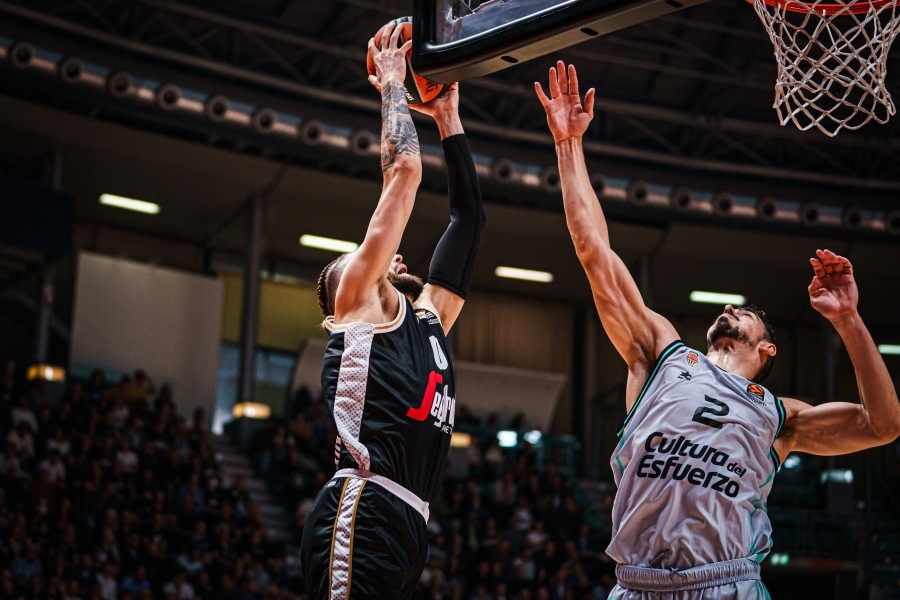 Sin acierto no hubo opciones para el Valencia en Bolonia (89-59)
