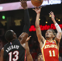 [2-1] Trae Young mantiene viva la serie (110-111)