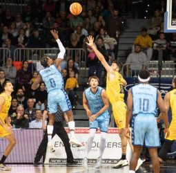 El Dreamland Gran Canaria se impone con autoridad en Andorra (71-91)