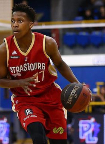 Los Mavericks se reúnen con el base galo Frank Ntilikina