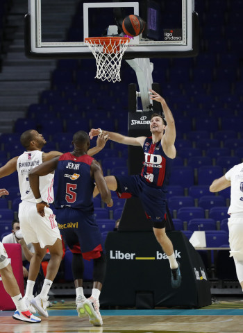 TD Systems Baskonia cae ante un Real Madrid  invicto en la acb (92-83)