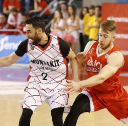 El Montakit Fuenlabrada acabó con el ICL Manresa a golpe de triples (82-90)