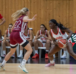 España debuta con victoria ante Letonia en el Europeo, 76-63