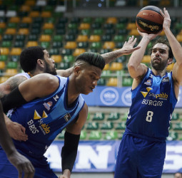 Vitor Benite revienta todos los récords