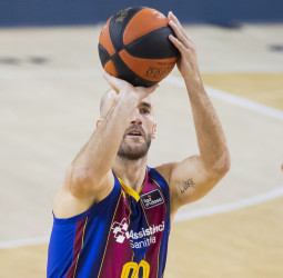El Barcelona deja al Manresa sin Copa del Rey (76-99)