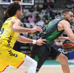 Un MoraBanc Andorra de menos a más y acertadísimo en el perímetro derrota al Joventut (73- 79)