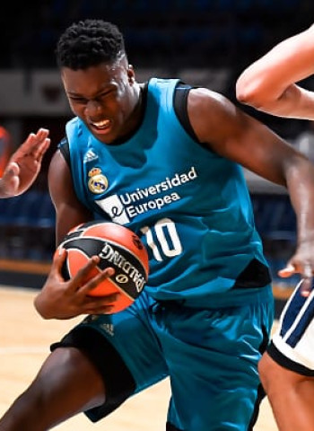 Real Madrid y Divina Joventut empiezan con buen pie el Torneo Junior