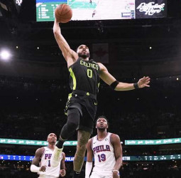 Triunfo de los Celtics con Tatum como figura, 105-123