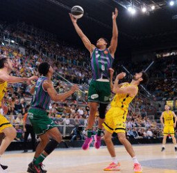 Unicaja luchará por un nuevo título tras someter a Tenerife (90-83)