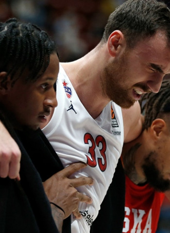 Buenas noticias para Nikola Milutinov. Al final, un mes de baja