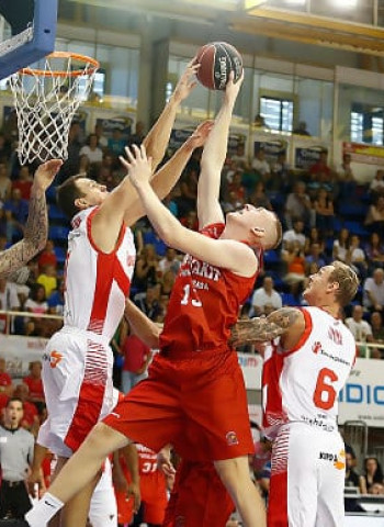 Montakit Fuenlabrada sigue invicto a costa del Baskonia (80-75)