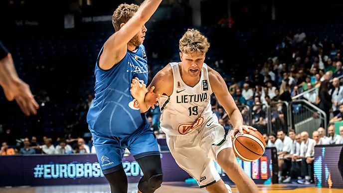 Lituania fusila a triples a Italia (78-73)