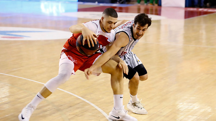 El Manresa llega a la última jornada con opciones a 'playoff' (86-77)