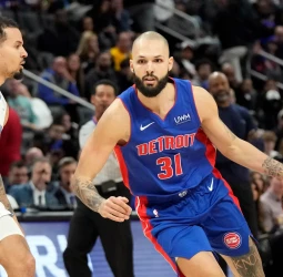 Evan Fournier le pide tiempo al Olympiacos