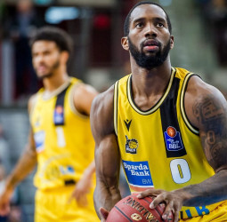 Khadeen Carrington fichará por el Baskonia