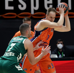 El ataque del Valencia Basket supera al Panathinaikos (95-83)
