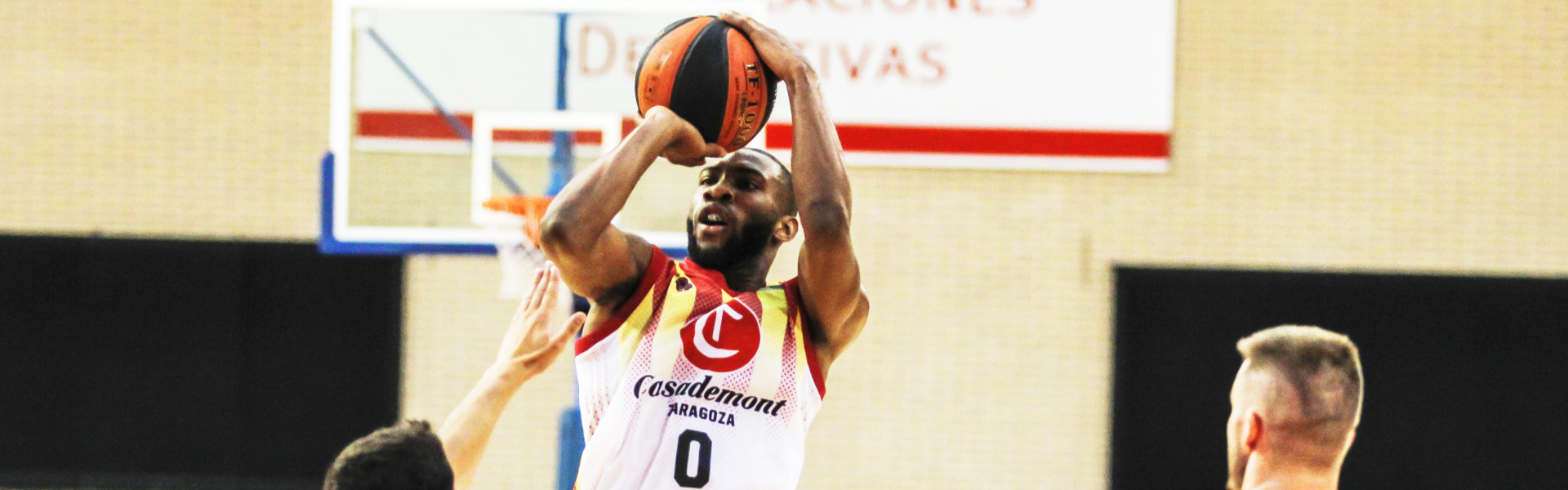 Casademont Zaragoza abre la pretemporada con triunfo ante Delteco GBC (77-57)