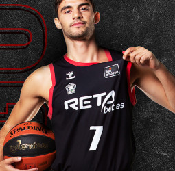 Acuerdo de renovación entre RETAbet Bilbao Basket y Tomeu Rigo