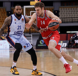 Valencia Basket rompe su maldición ganando en la pista de Olympiacos (85-96)