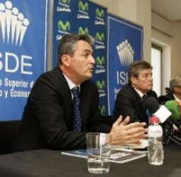 Valdeolmillos "No podemos estar mirando para arriba a ver si viene alguien a resucitarnos, sino centrarnos. Hay talento"