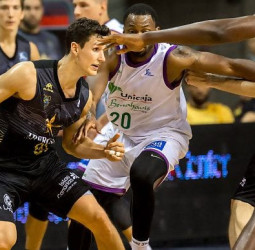 Unicaja confía en el Carpena para vencer a Iberostar